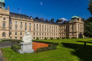 strakova akademie