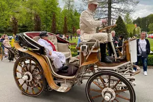 Auto-moto-kolonáda