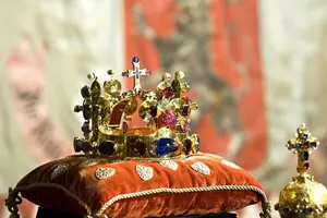 svatováclavská koruna