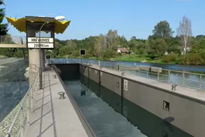 hněvkovice plavební komora