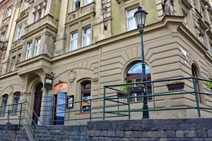samotáři