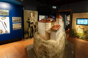 Hrad, krajina a lidé