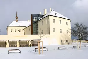 zimní zámek Svijany
