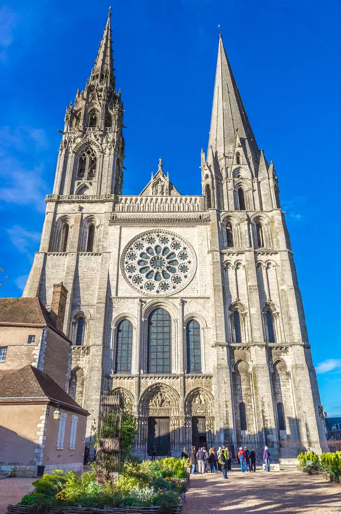 Katedrála Notre-Dame je jedna z největších gotických katedrál na světě.