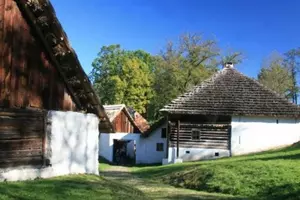 Středověký vodní mlýn Hoslovice