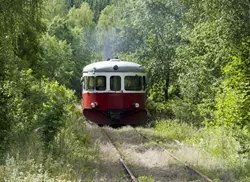 Vlak na opuštěné trati