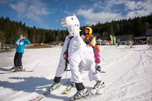 ski razula maškarní lyžovačka